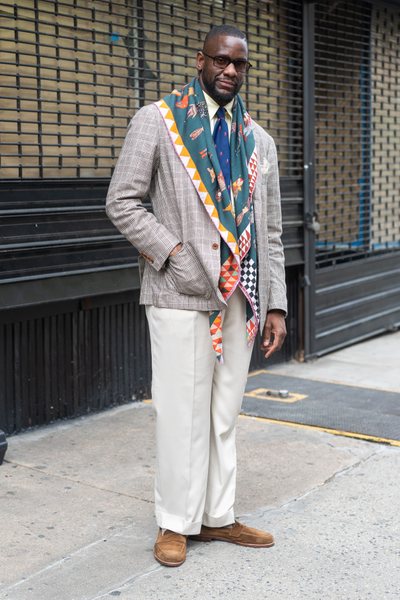 NYC Looks street style photo of Stephon Carson