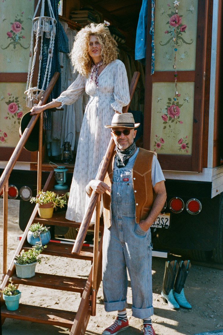 Gem Traveling Tavin A Caravan Vintage Store