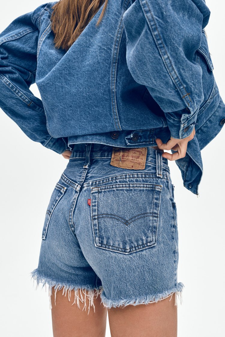 How to Shop Vintage Jeans Online