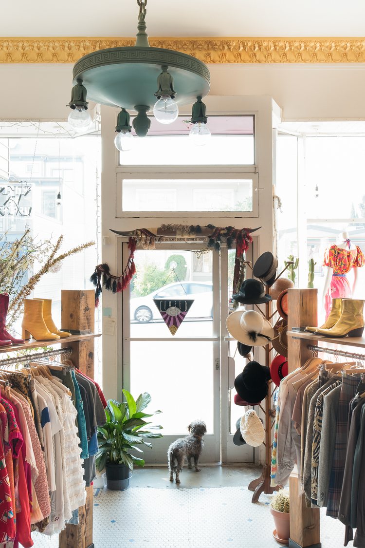 Vintage Shopping in East Bay – Guide to Oakland and Berkeley
